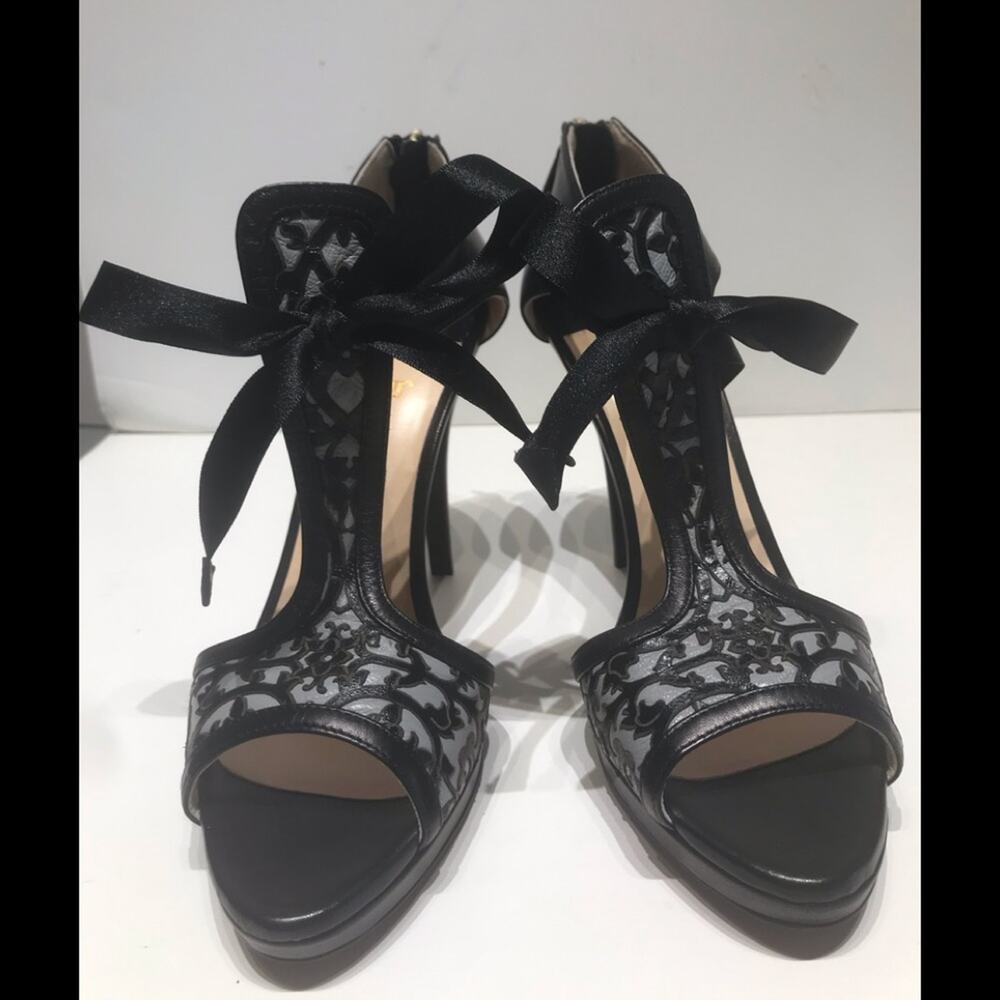 O Jour black HH t-strap sandal with platform